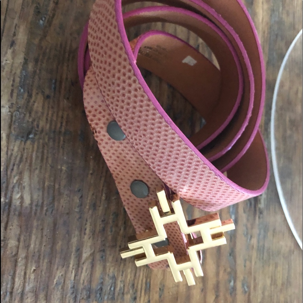 India Hicks Heritage Gold Belt Buckle.